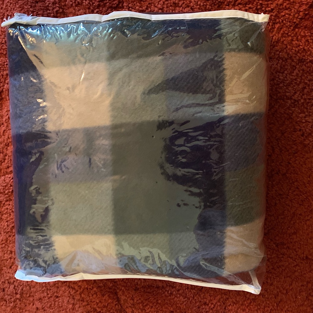 Hug throw - Picture 4 of 5